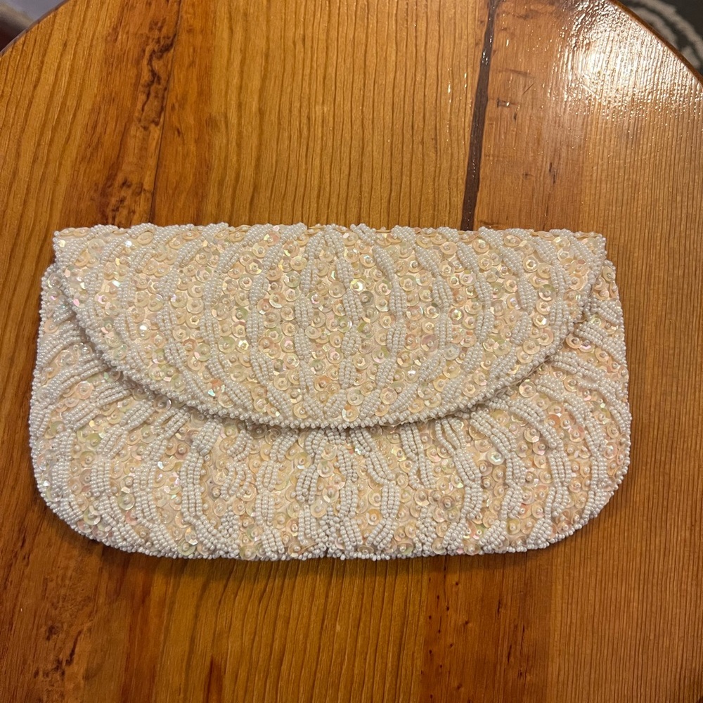 Vintage Cream Beaded Clutch